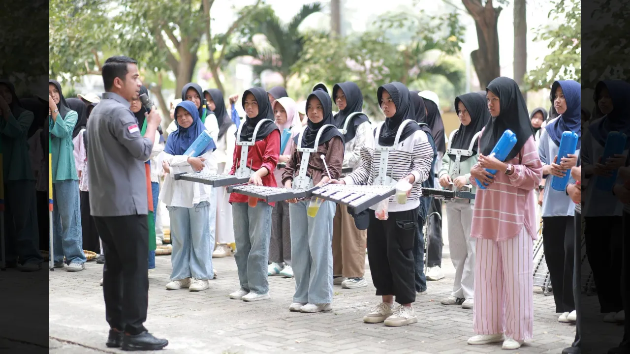 Disambangi Walikota Ramadhani, Drum Band Pelajar Kota Solok Bersiap Menggetarkan Pembukaan Porprov 2026